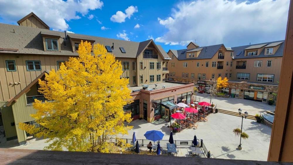 Main St Station Condo with Hot Tub and Parking